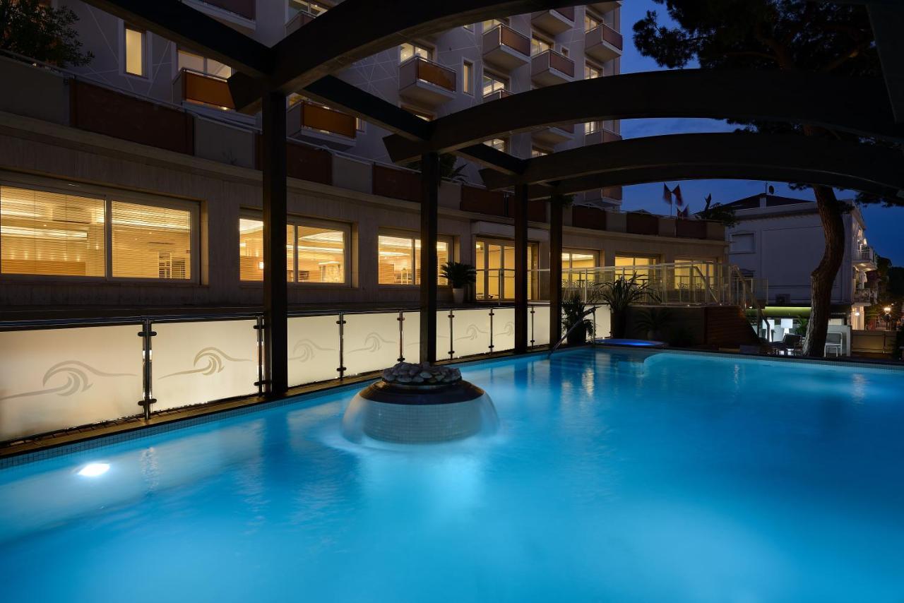 Hotel Concord Riccione Exteriör bild