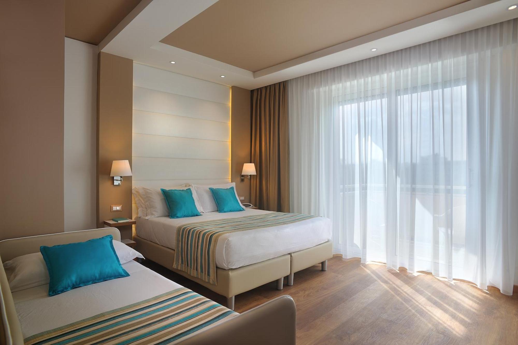 Hotel Concord Riccione Exteriör bild