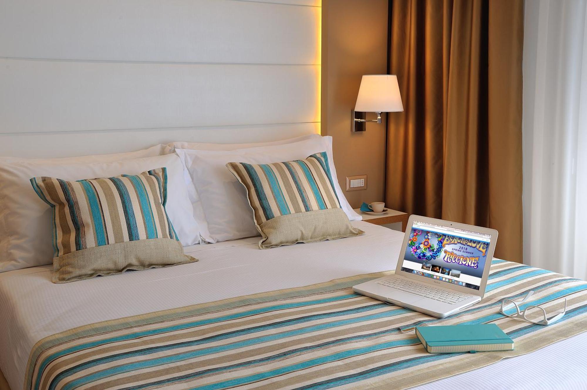 Hotel Concord Riccione Exteriör bild