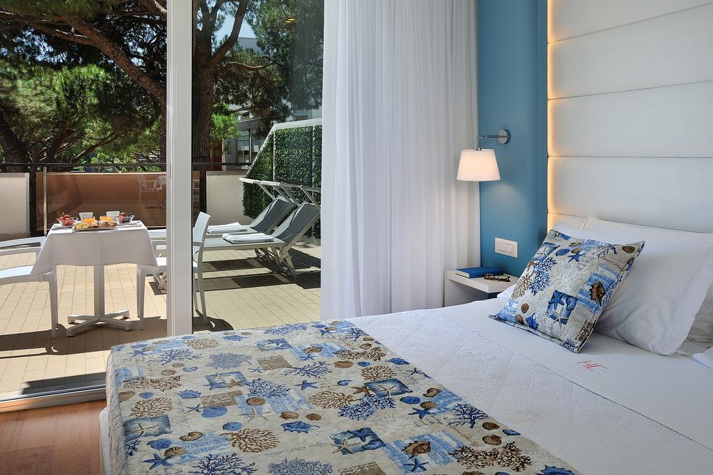 Hotel Concord Riccione Exteriör bild